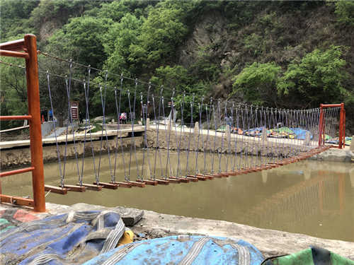 景区水上游乐项目建造 游乐场水上秋千桥设计公司 非标定制 3