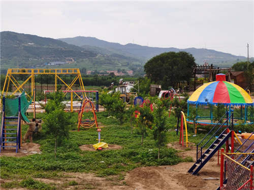 信阳儿童户外拓展训练设施-农庄拓展游乐设备建造-好玩的项目 1
