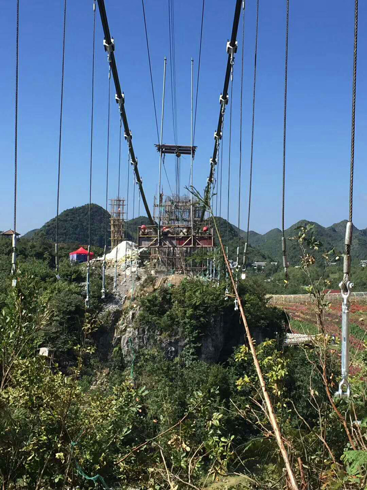 景区玻璃吊桥设计施工 岚瑞游乐玻璃栈道  观景台 设计施工一体化 2