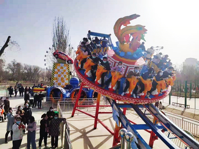 河南航天游乐生态园旋转骑士游乐设施图片视频 2