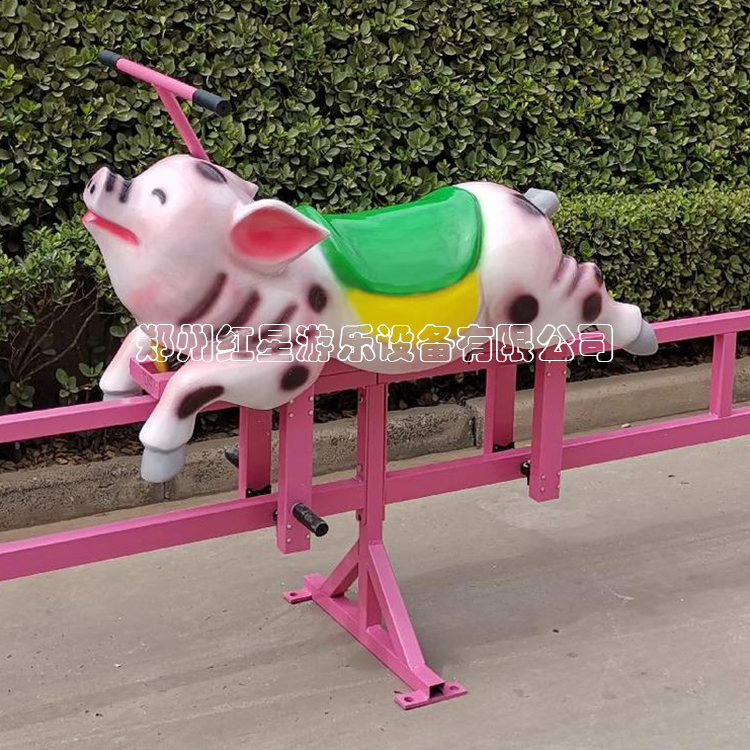 网红小猪赛道    无动力游乐设备小猪赛道    动物赛道厂家红星游乐设备 2