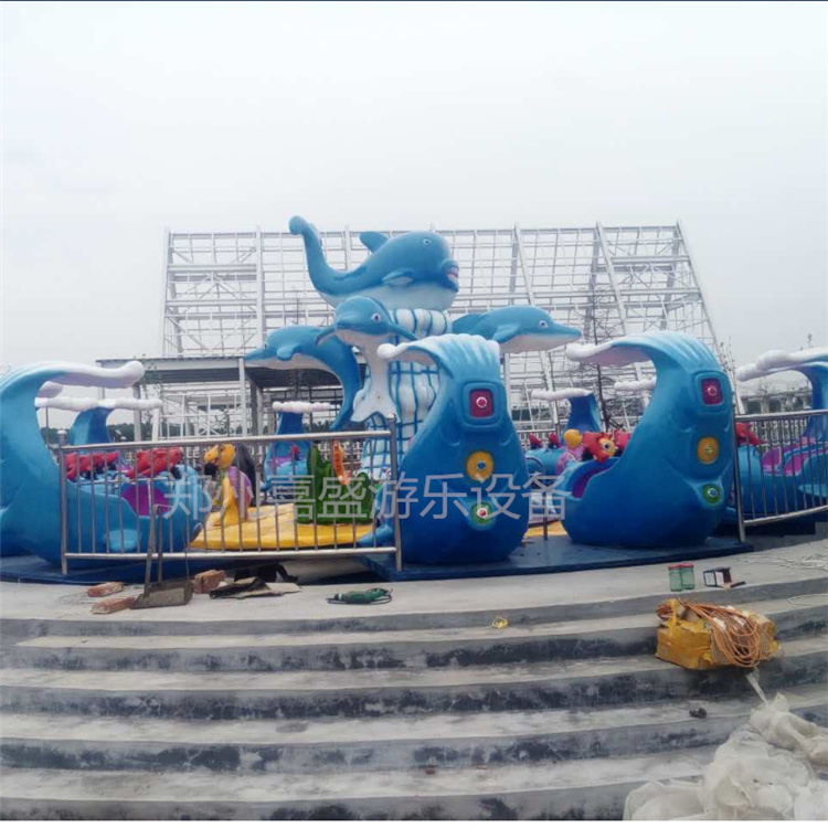 广场摆放的游乐设备   儿童激战鲨鱼岛 贝壳精大战小鲨鱼游乐设施