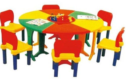 伟思得幼儿园课桌椅 